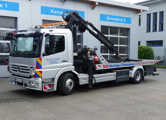 Abschleppfahrzeug DB Atego